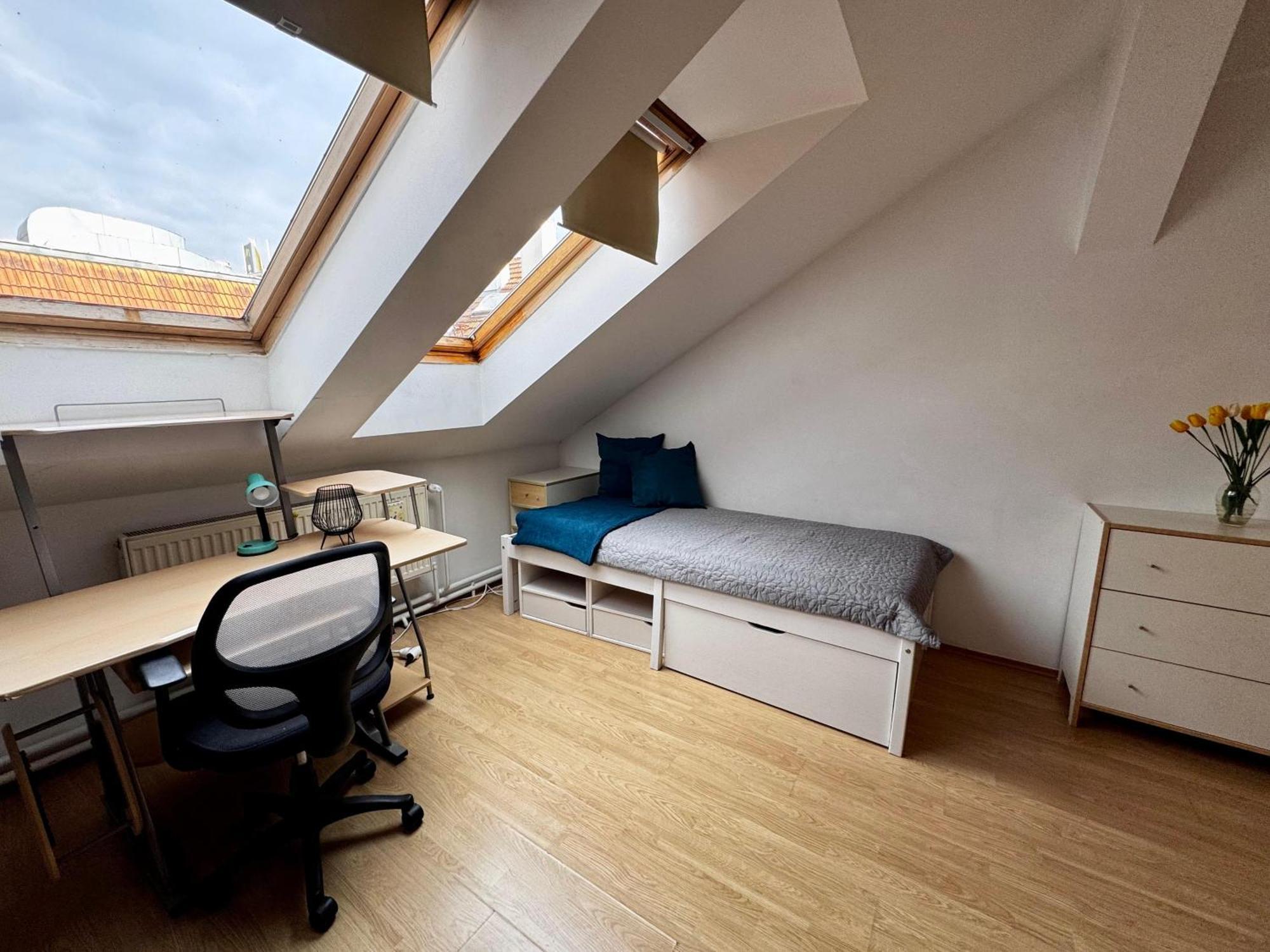 120 M2 Apartment In The Centre Of The Old Town Bratislava Bagian luar foto