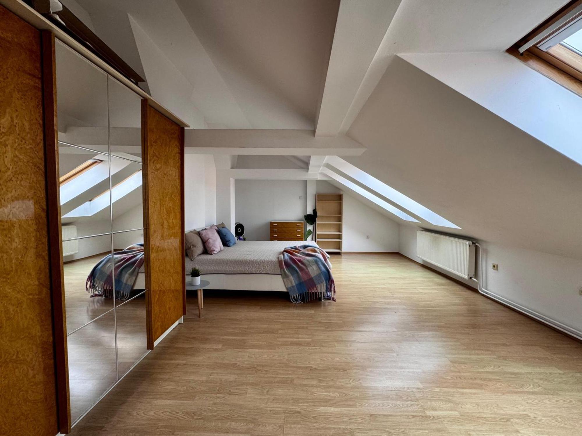 120 M2 Apartment In The Centre Of The Old Town Bratislava Bagian luar foto